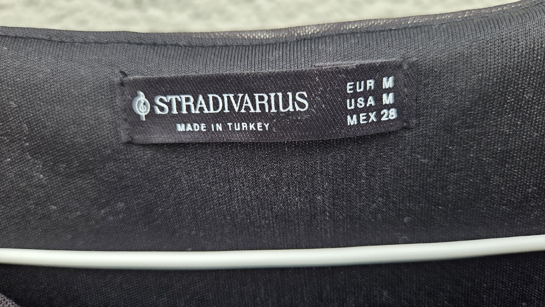 Stradivarius Tops: Damen Top von Stradivarius-  Grösse M  – D'occasion à Wohlen AG par steffi_Bee 3