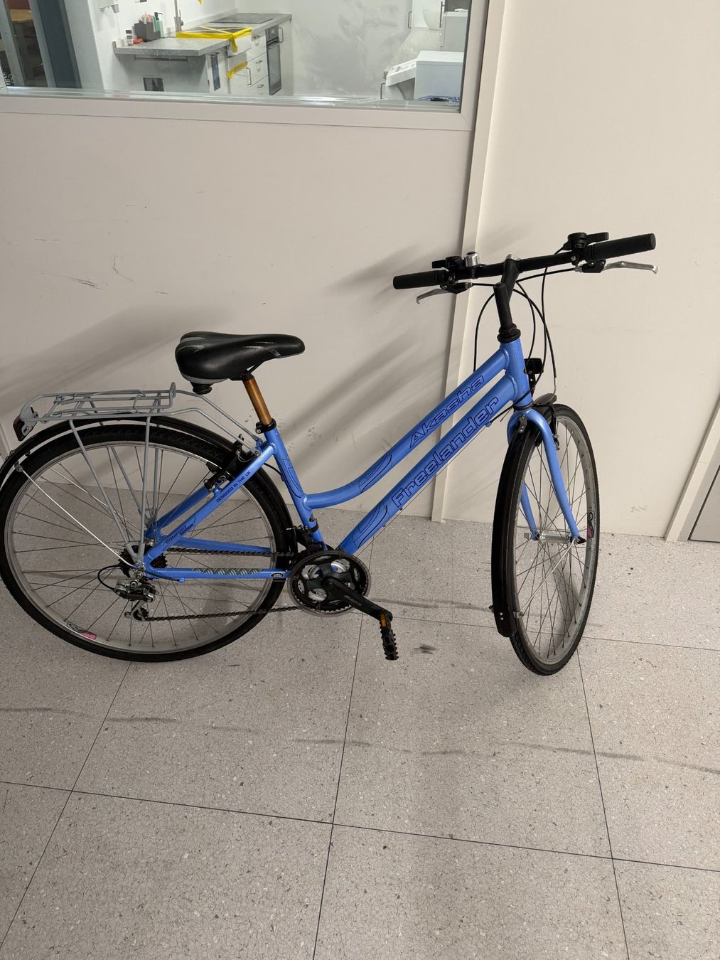Biciclette: City-Bike Gebraucht!! – Usato da Schwerzenbach venduto da Fachhaus_Logistik