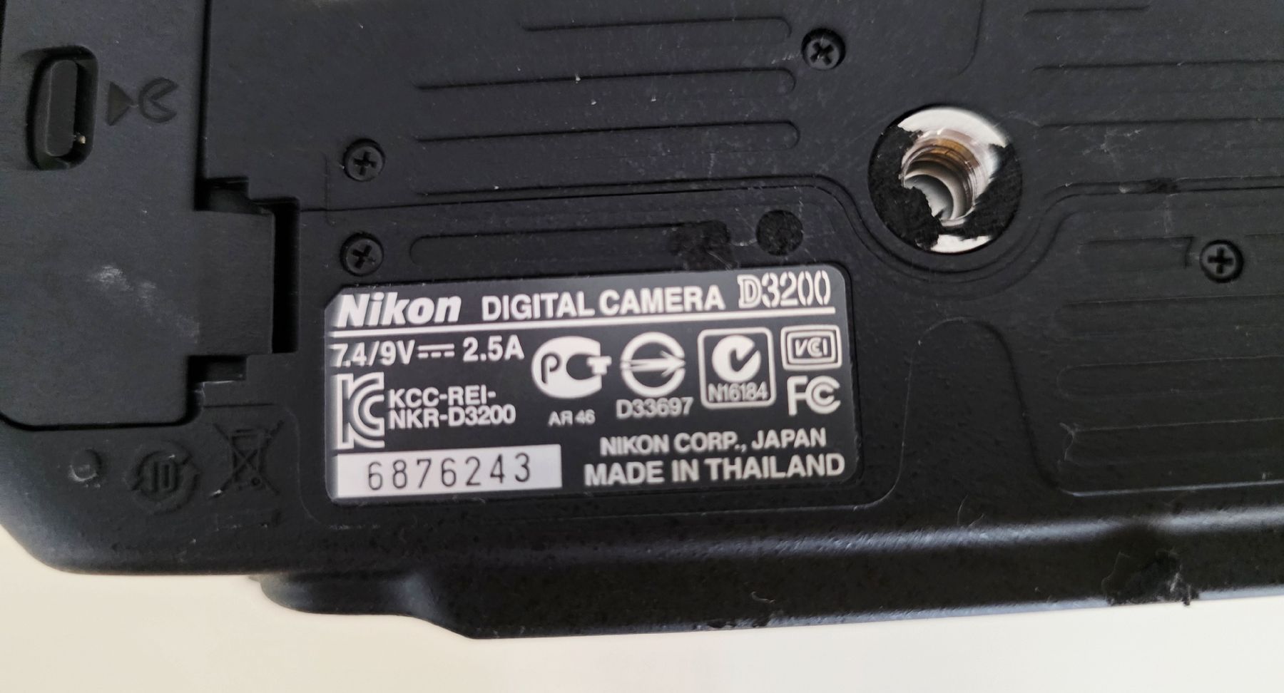 Nikon Fotocamera: Nikon D3200 ohne zubehör – Usato da wetzikon venduto da Bestedienste 5