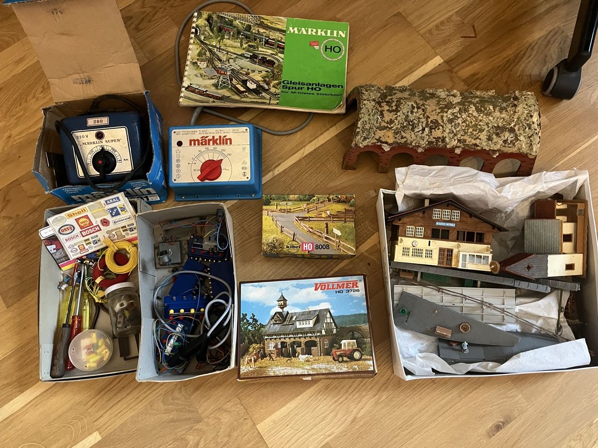 Märklin Modellini di ferrovie: Märklin HO Eisenbahnanlage Sammlung – Usato da Zürich venduto da du_bois 2