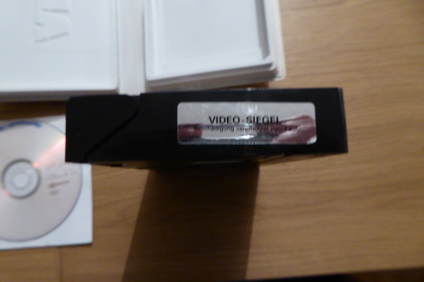 Alle VHS: VHS New York Connection Damiano Damiani mit Backup Disk – Gebraucht aus Allschwil von Summelsarium 8
