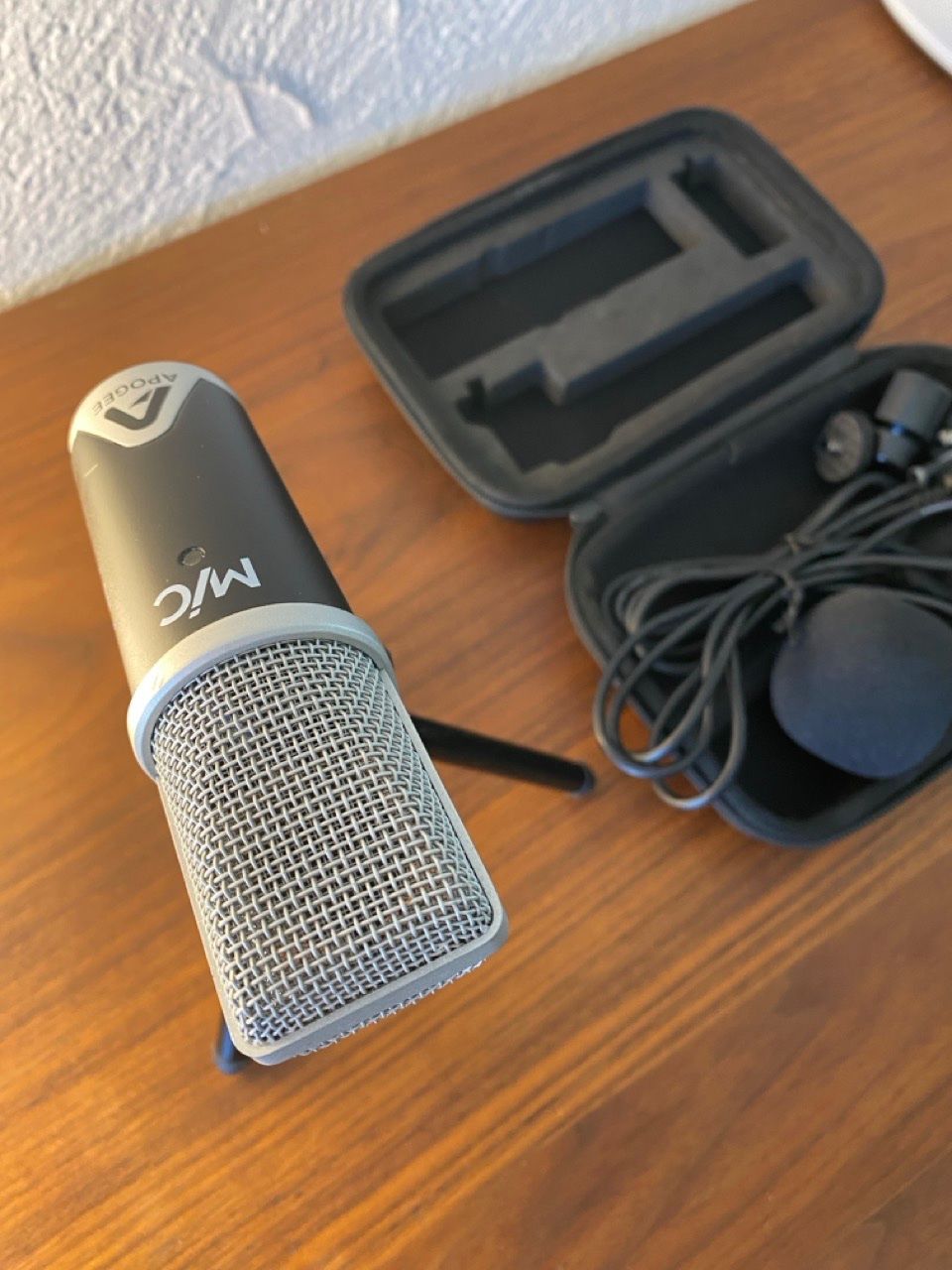 Microfoni: Apogee MiC (Original-Version, 2. Generation) - Komplett-Set – Nuovo (secondo la descrizione) da Meggen venduto da Prkz77