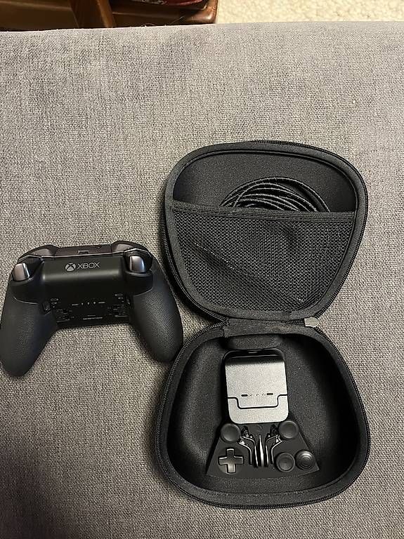 Manettes: Xbox Elite Wireless Controller Series 2  – D'occasion à Ruggell par Livio_1997 1