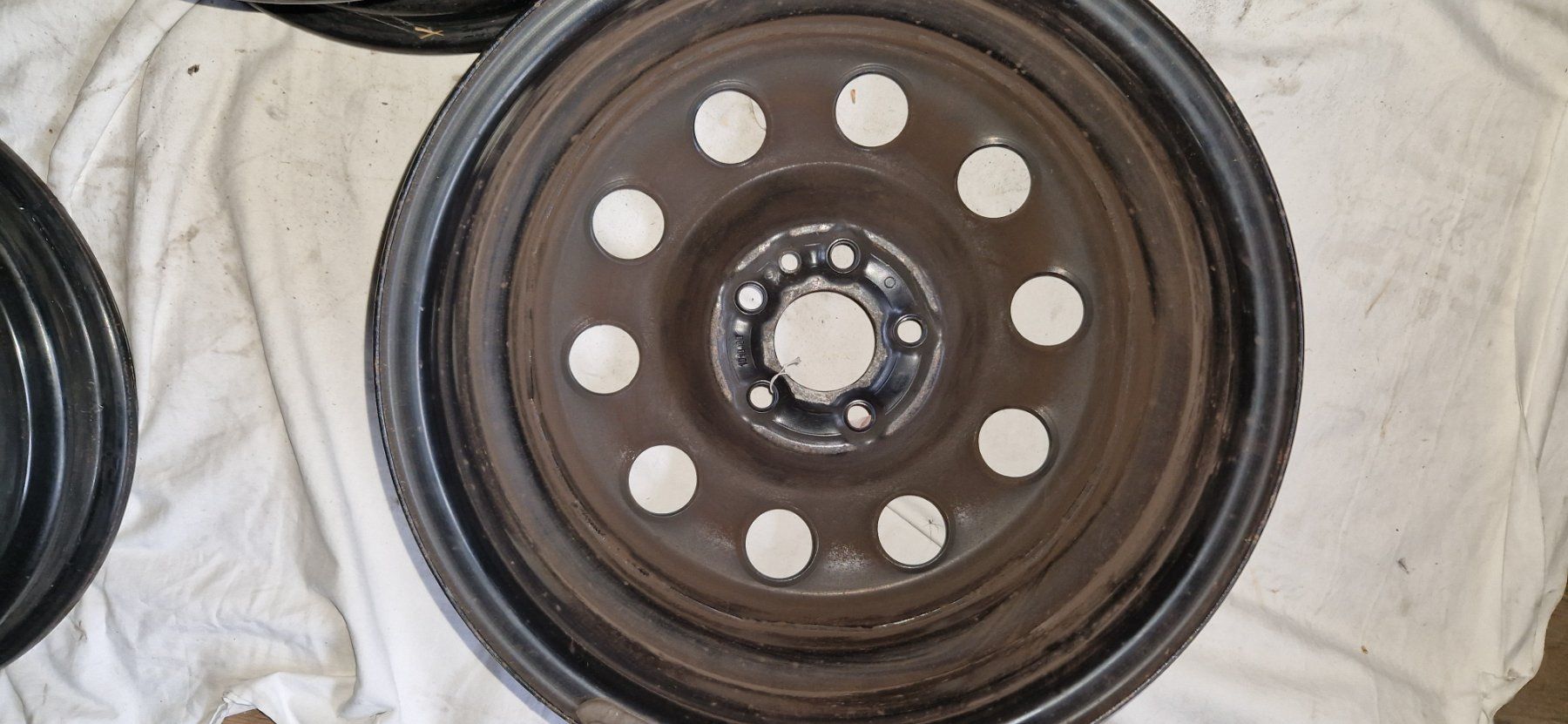Alfa Romeo Cerchioni: STAHLFELGEN 4 STK Alfa Romeo 147 – Usato da Enggistein venduto da Lehmannnn 3