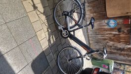 Velo Cube Touring Bike — Perfekt für den Sommer. 🚲