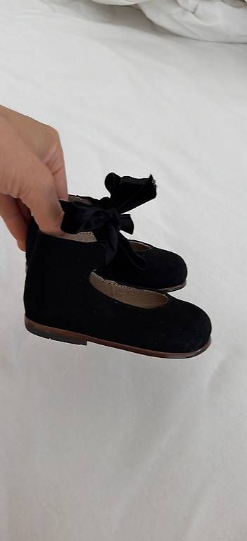 Scarpe per ragazze: Bonpoint Mädchen Schuhe 19 – Usato da Roggwil venduto da est_r5x7