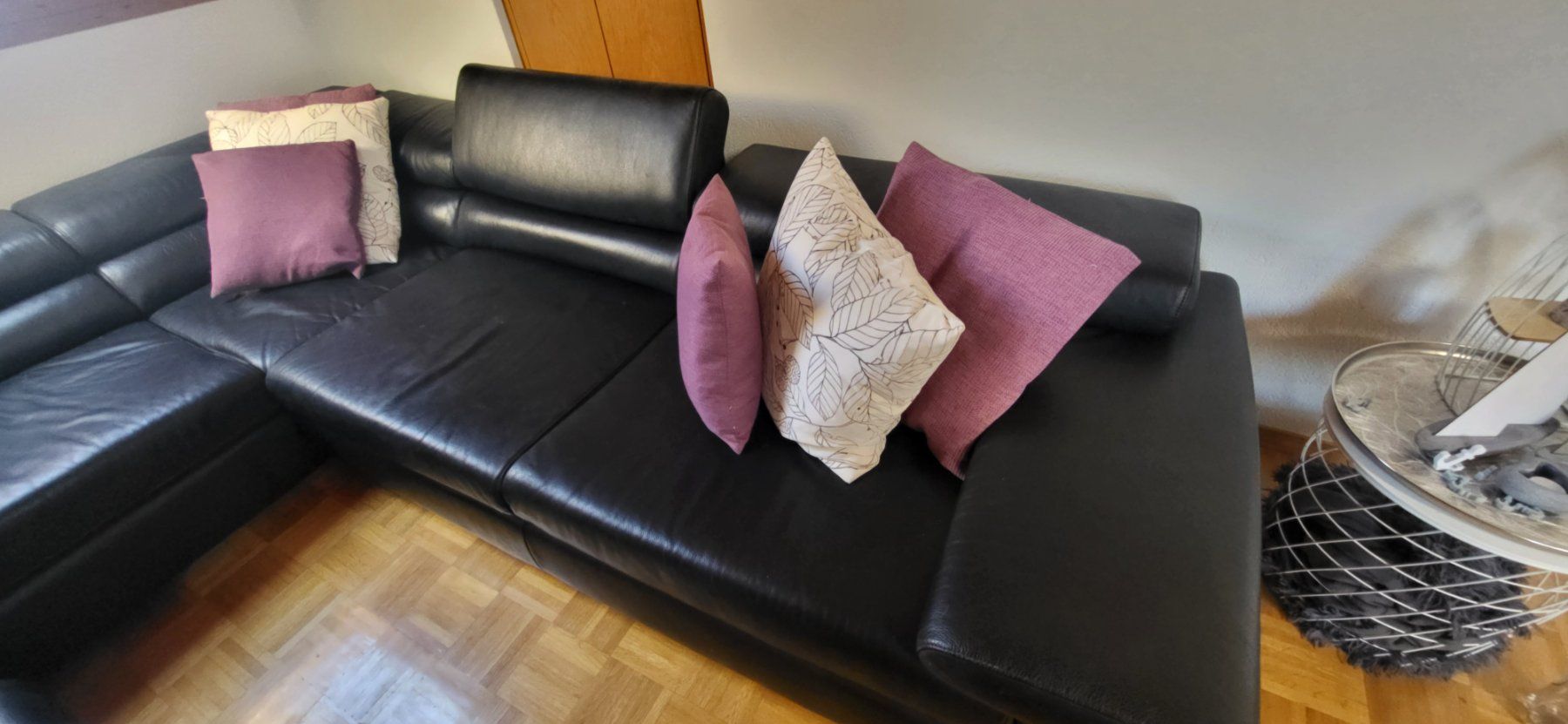 Divani: Sofa aus Leder mit Tisch – Usato da Berg TG venduto da Saratoga1972 3