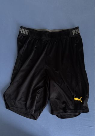 Schwarze Puma Sport Shorts Gr. S - perfekt für Sport & Freiz