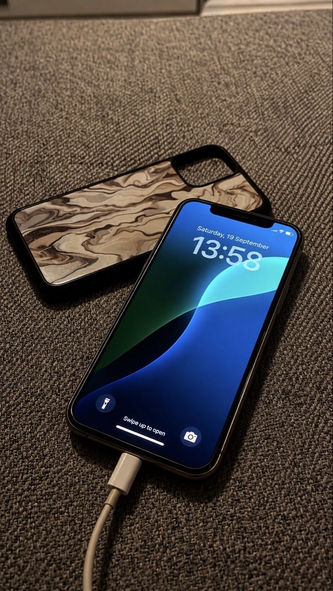 Apple Telefoni cellulari / Smartphones: iPhone 11 Pro 256 GB, Silber – Usato da Dübendorf venduto da glori_b