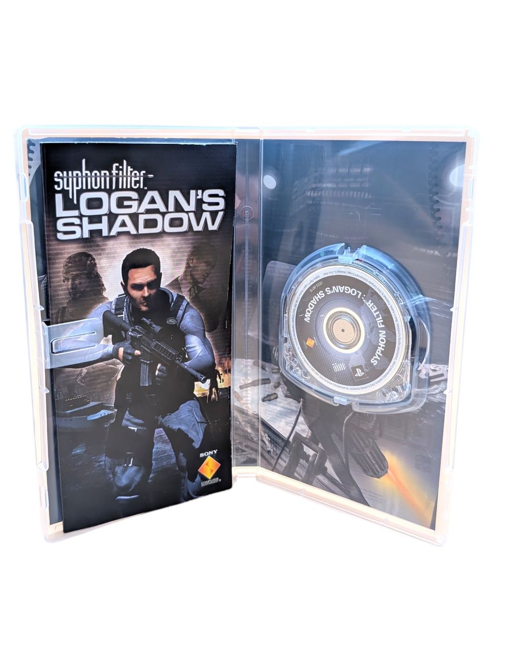 Sony Spiele: Syphon Filter: Logan's Shadow PSP UMD Ausgetauscht – Gebraucht aus Domat/Ems von IsseldorsShop 2