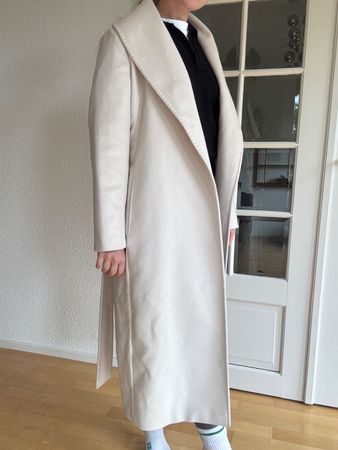 Max Mara Studio Mantel in creme weiss