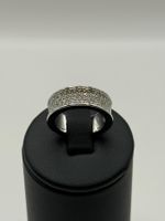 Bague pavée en or blanc 750 avec 80 diamants – 1.00 ct