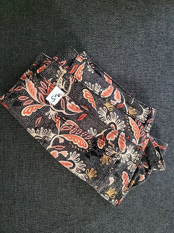Pantaloni: Short femme – Usato da Ecuvillens venduto da loloall