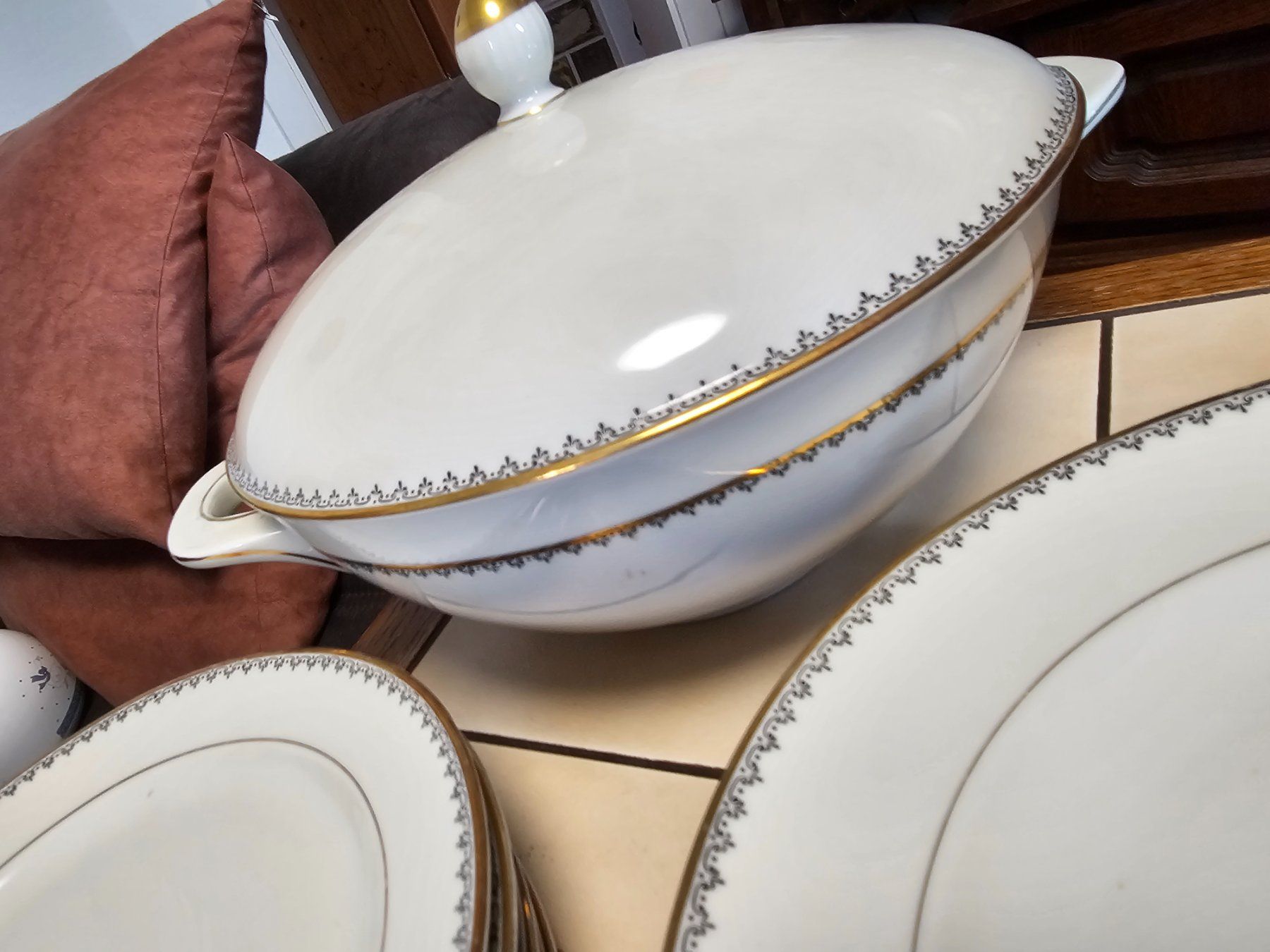 Winterling Set di piatti: Winterling Tafelservice Top Zustand – Nuovo e nell'imballaggio originale da Zürich venduto da Melossoap 3