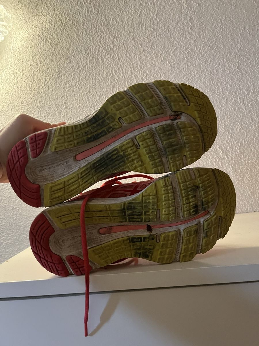 Asics Scarpe da donna: Asics Cumulus – Usato da Buttisholz venduto da Katja_H 1