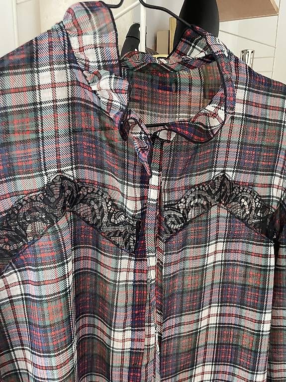 Claudie Pierlot Camicette: Claudie pierlot taille 38 – Usato da Renens VD venduto da siric1996 1