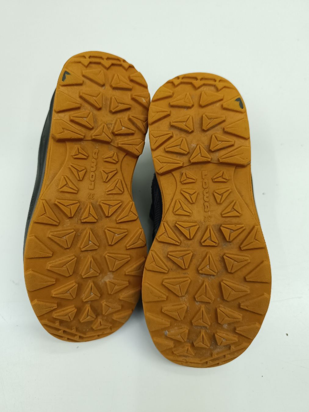 Lowa Schuhe für Jungen: Lowa Trekkingschuhe Gr. 32 – Gebraucht aus Ehrendingen von Cheronimo2 2