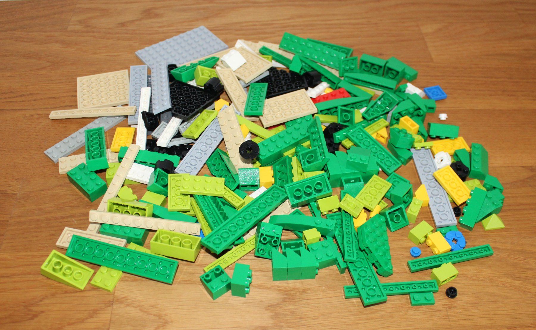 Lego Jouets: Lego Steine Plättli ........ ca. 300 gr. – D'occasion à Istighofen par muech40 1