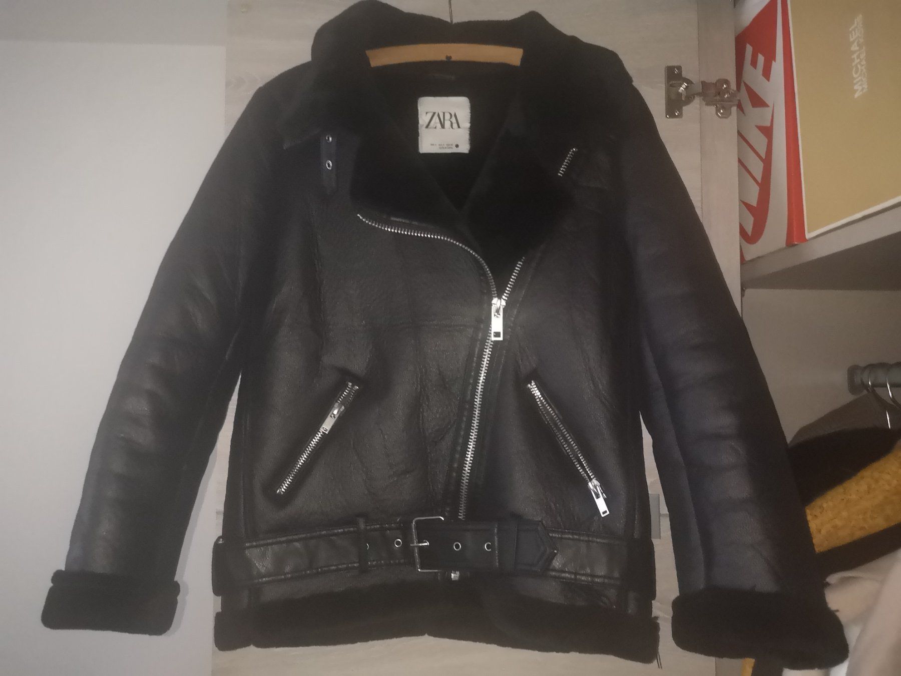 Zara Giacche: Zara veste d'hiver – Usato da Lausanne venduto da mooshi-wooshi