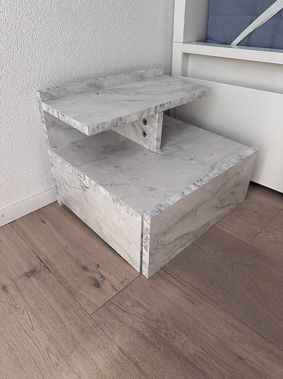 Tables de nuit: Nachttischchen – D'occasion à Kirchberg BE par tel_y5cr 1
