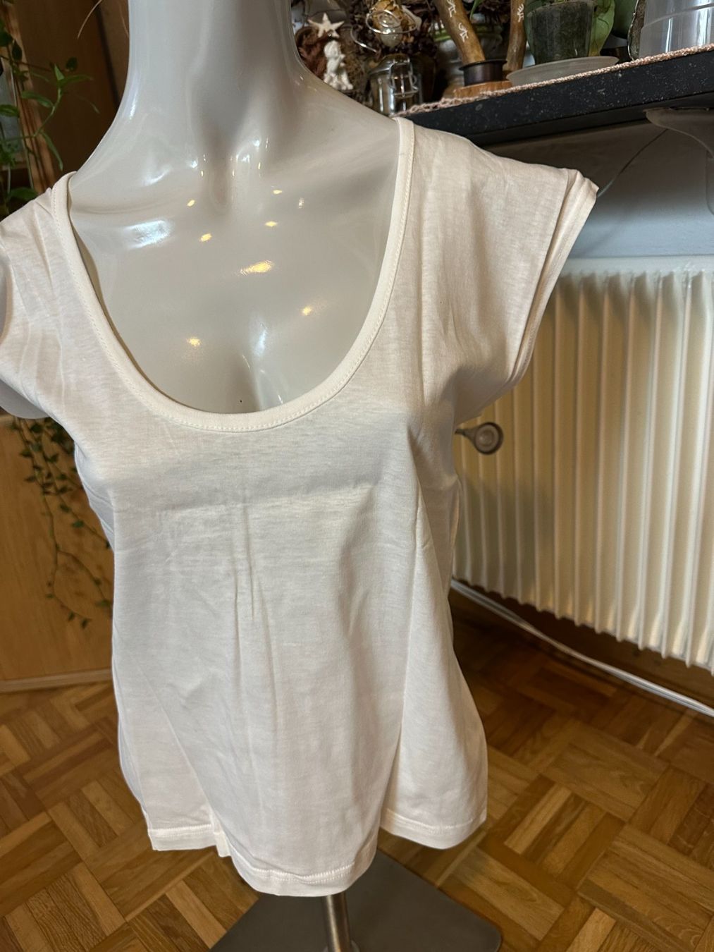 T-Shirts: T`Shirt – Neu (gemäss Beschreibung) aus Balsthal von dasesaro