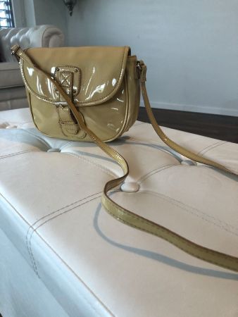 Kleine Umhängtasche Mango