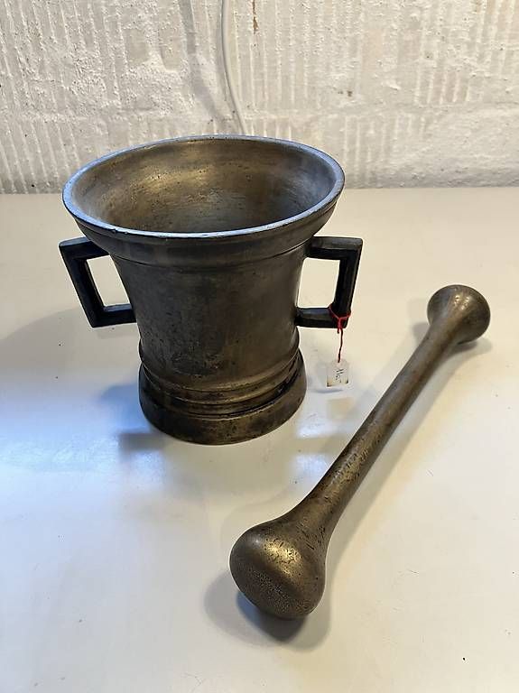 Autres pour cuisiner & mitonner: Mörser aus Messing – D'occasion à Schüpfen par jones88