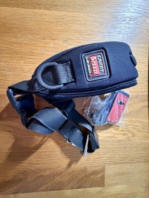Fotocamera: Carry Speed Kameragurt NEU – Nuovo e nell'imballaggio originale da Trimbach venduto da Qom 2