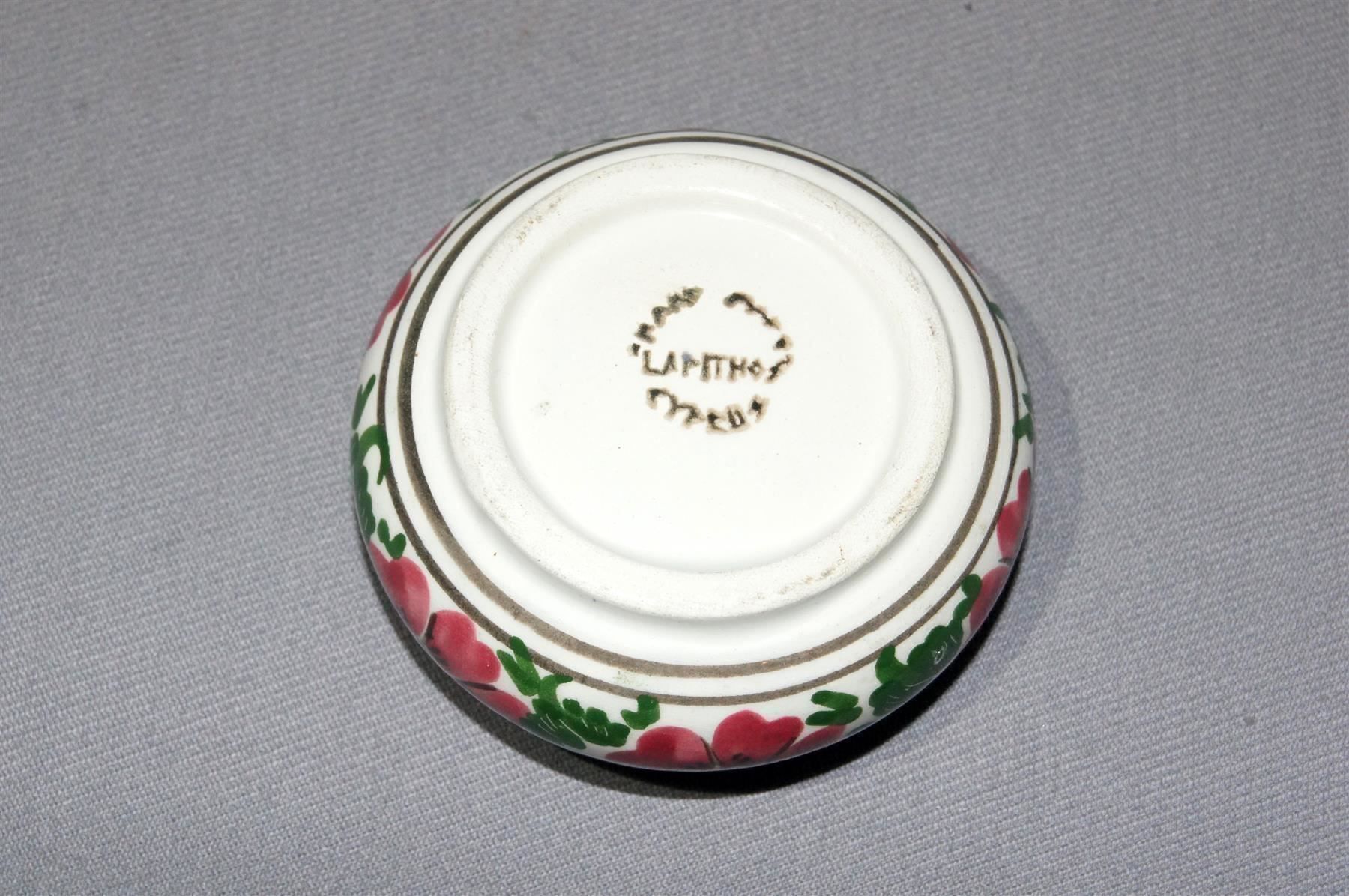 Zuckerdosen: Schöne Deckeldose mit Blumenmotiv – Gebraucht aus Geroldswil von ARTEFACTO 3