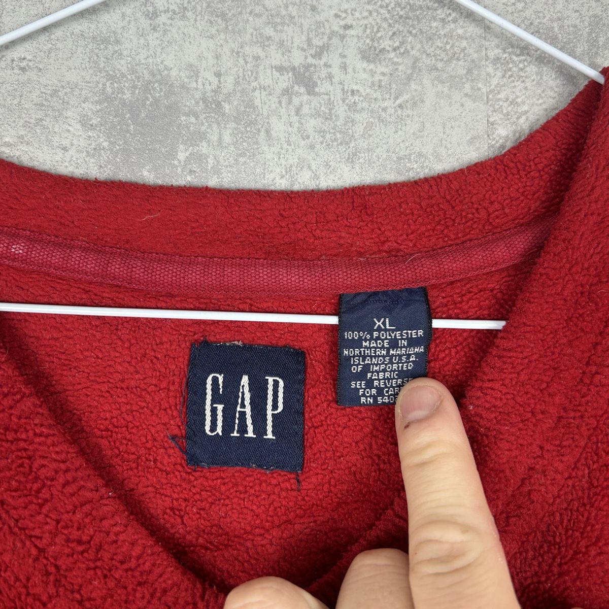 Gap Pulls & Sweat-shirts: Pull en polaire GAP rouge - XL – Neuf (Voir description) à Hauterive NE par Leo_o 1