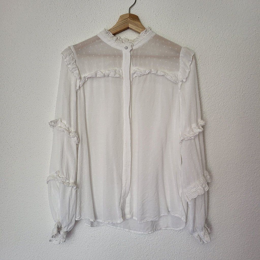 Blusen: Rüschen-Bluse weiss Gr. 40 – Gebraucht aus Au SG von SElena89 1