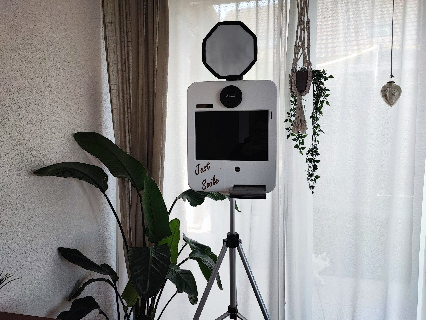 Canon Kamera: Fotobox / Photobooth / Selphy Box 4.0 – Gebraucht aus Röschenz von Holdrio659