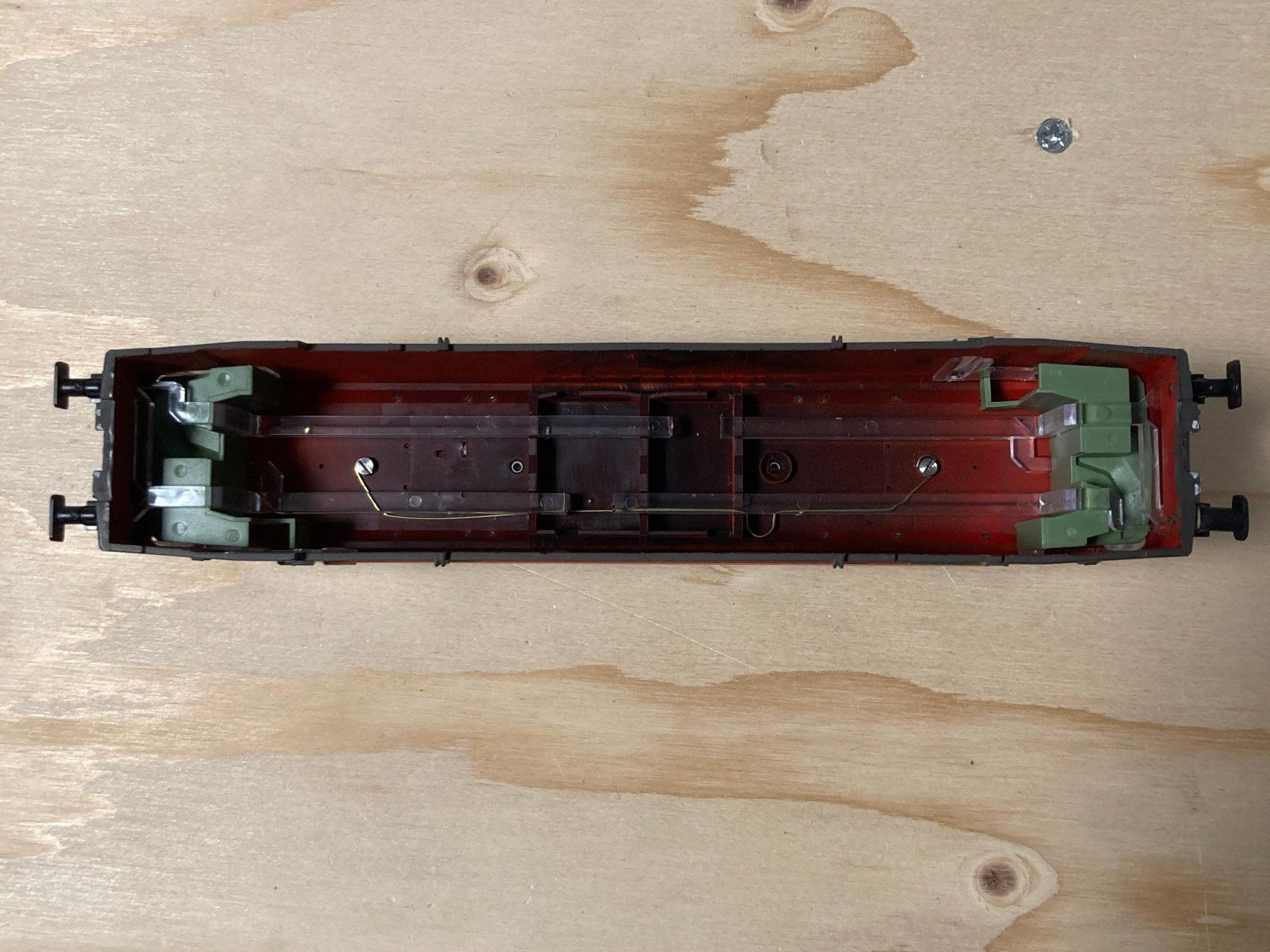 Roco Modellini di ferrovie: Gehäuse zu Roco Re 4/4 IV SBB – Usato da Ebmatingen venduto da salt02 4