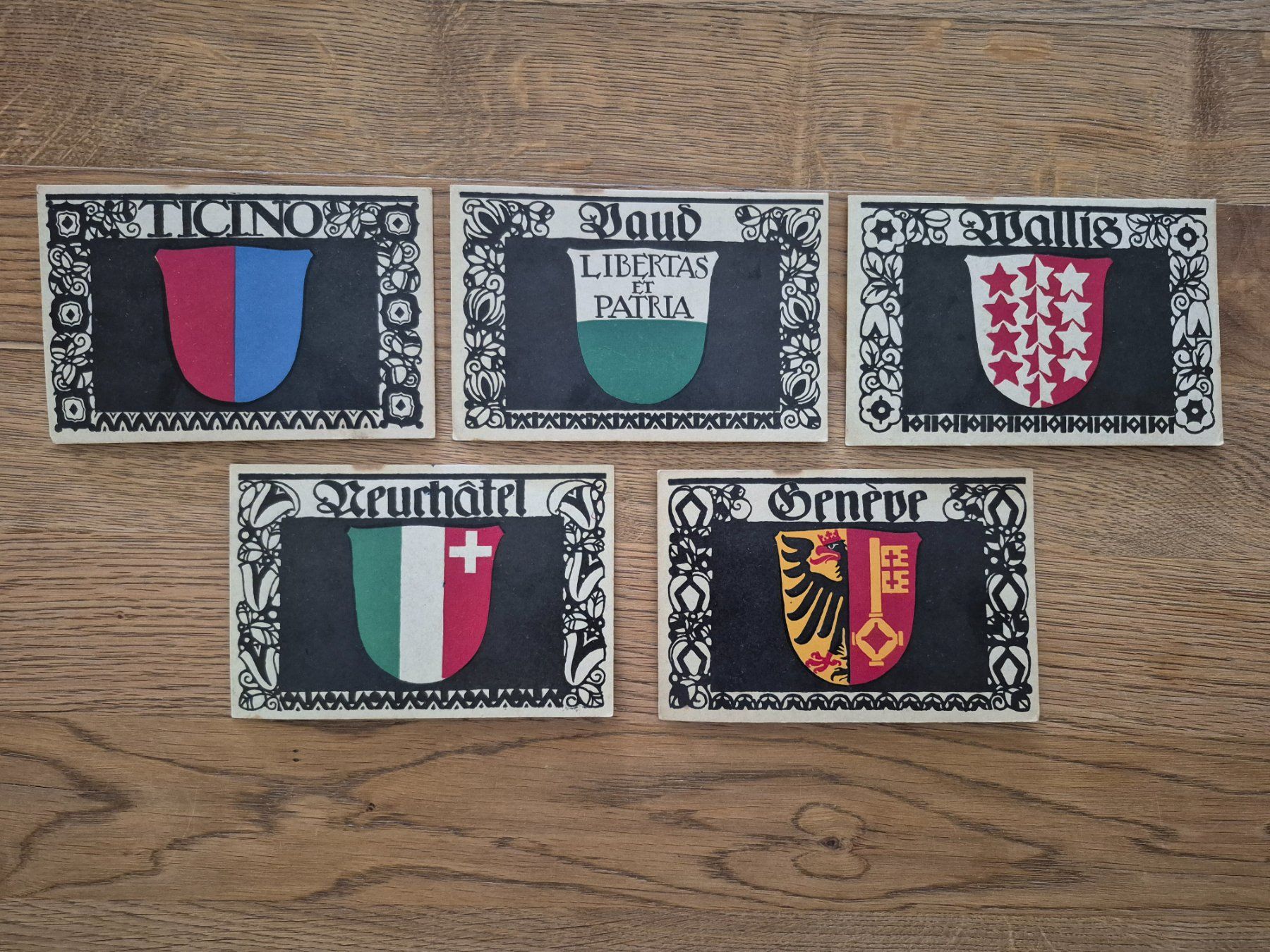 Cartes postales: Die Schweizer Wappen - Mäppchen mit 23 Ansichtskarten – D'occasion à Balsthal par Palcivalle 3
