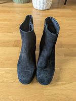 Schwarze Wildleder-Optik Stiefeletten in 38