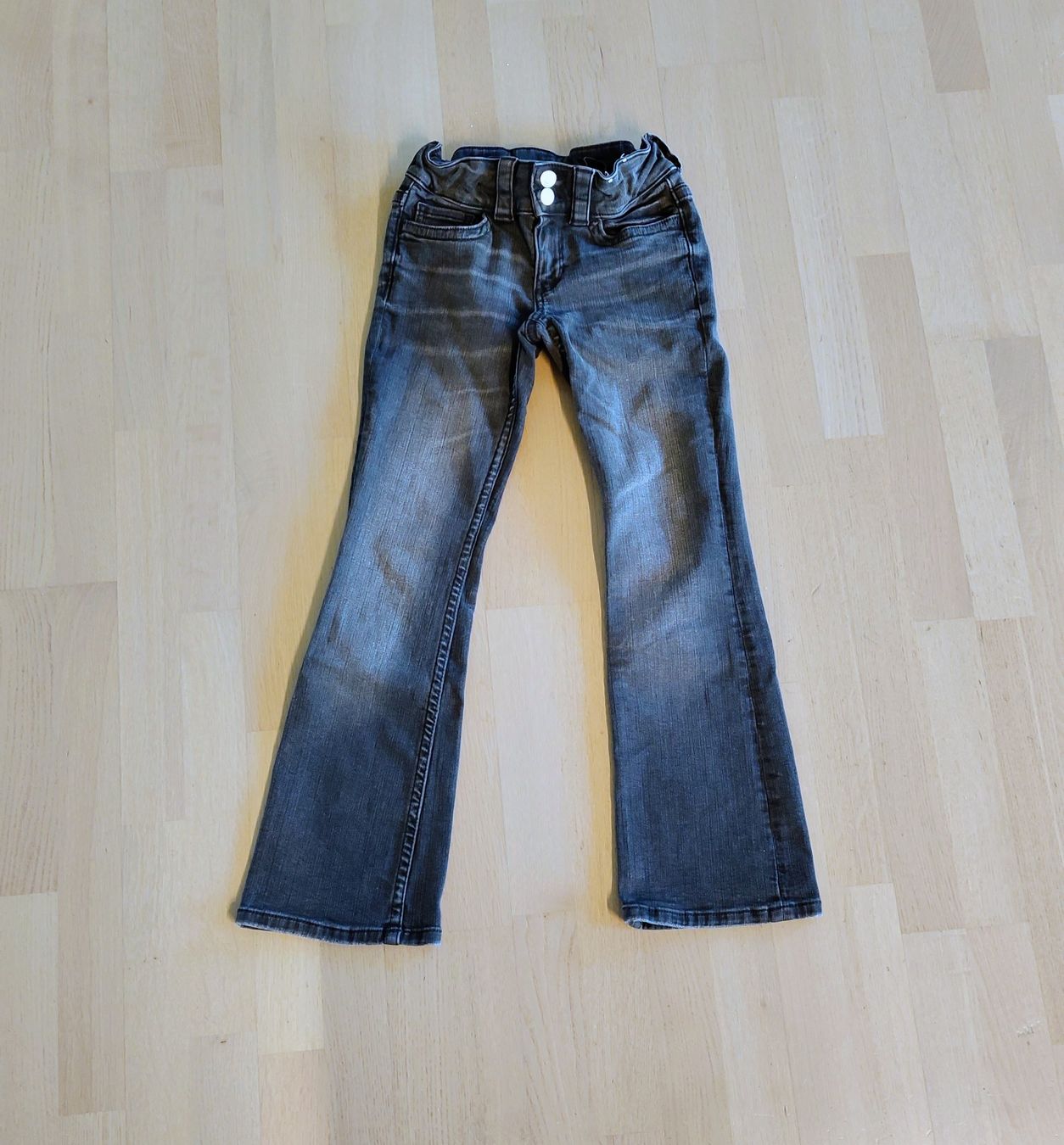 H&M Hosen: Flared Jeans – Gebraucht aus Einsiedeln von Muriella11 1