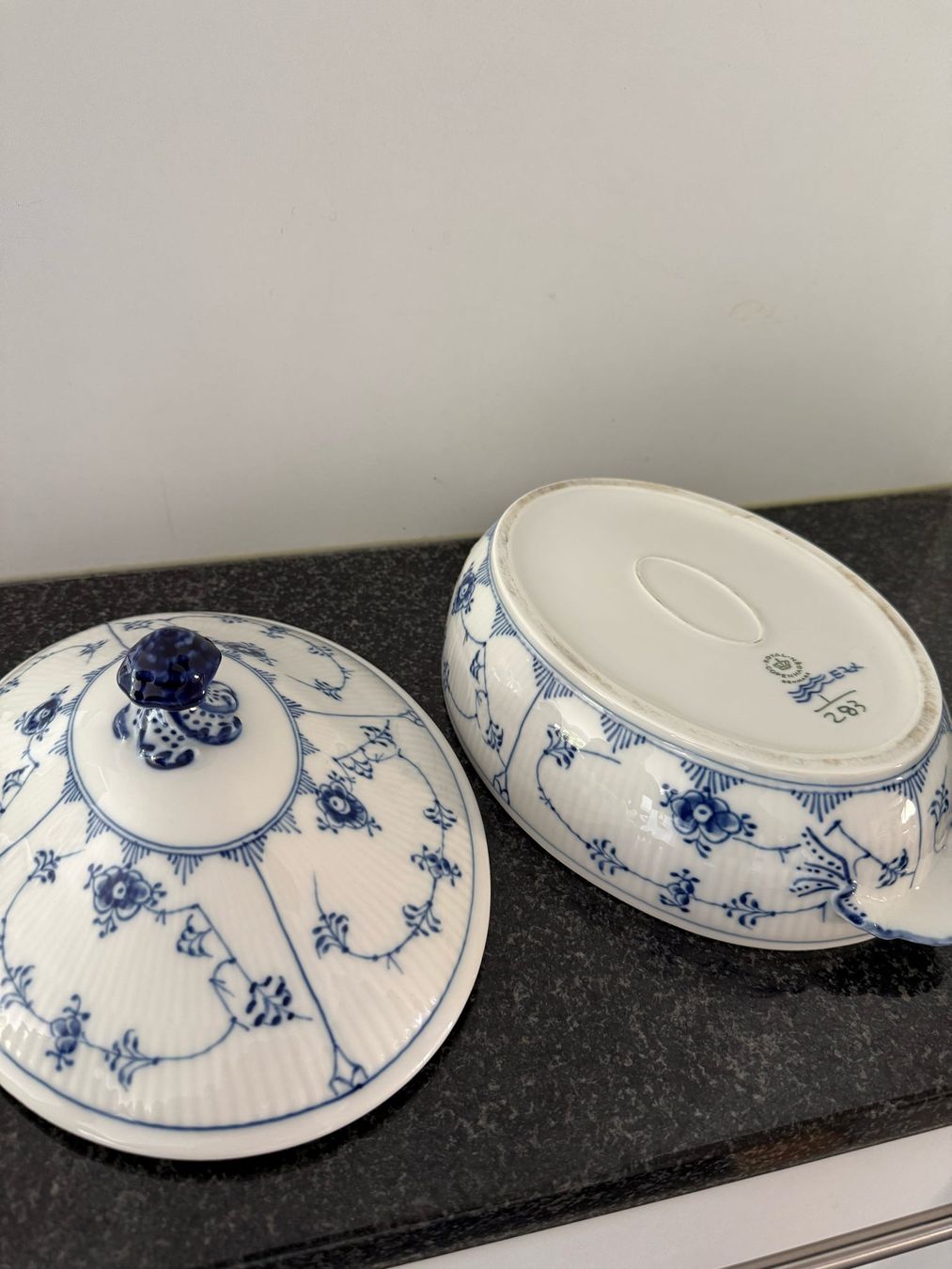 Royal Copenhagen Ciotole: Royal Coppenhagen Servierschüssel mit Deckel – Usato da Schaan venduto da ali_km9b 2