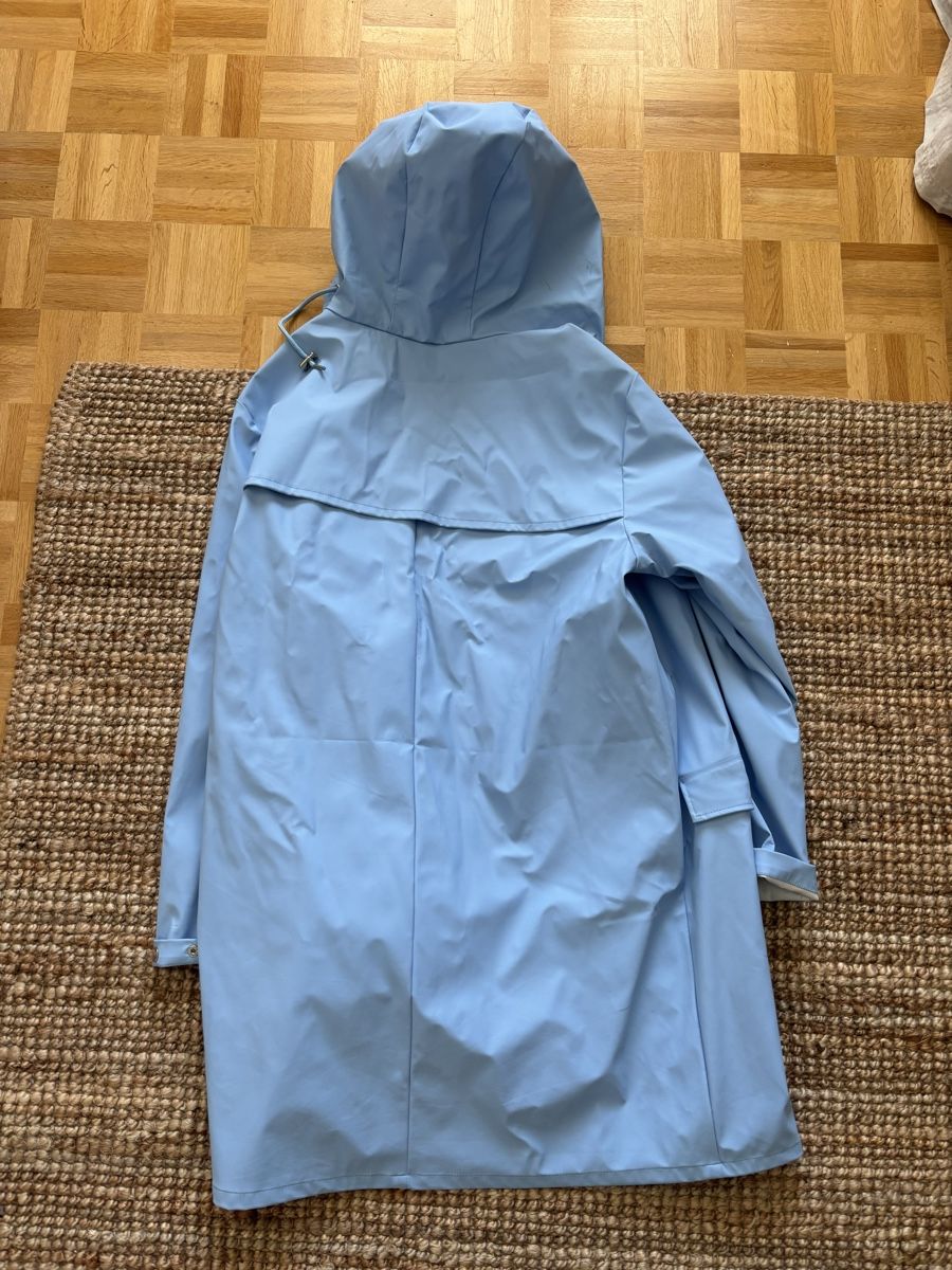 Vestes: Hellblaue Regenjacke – D'occasion à Tägerwilen par vivlara 2