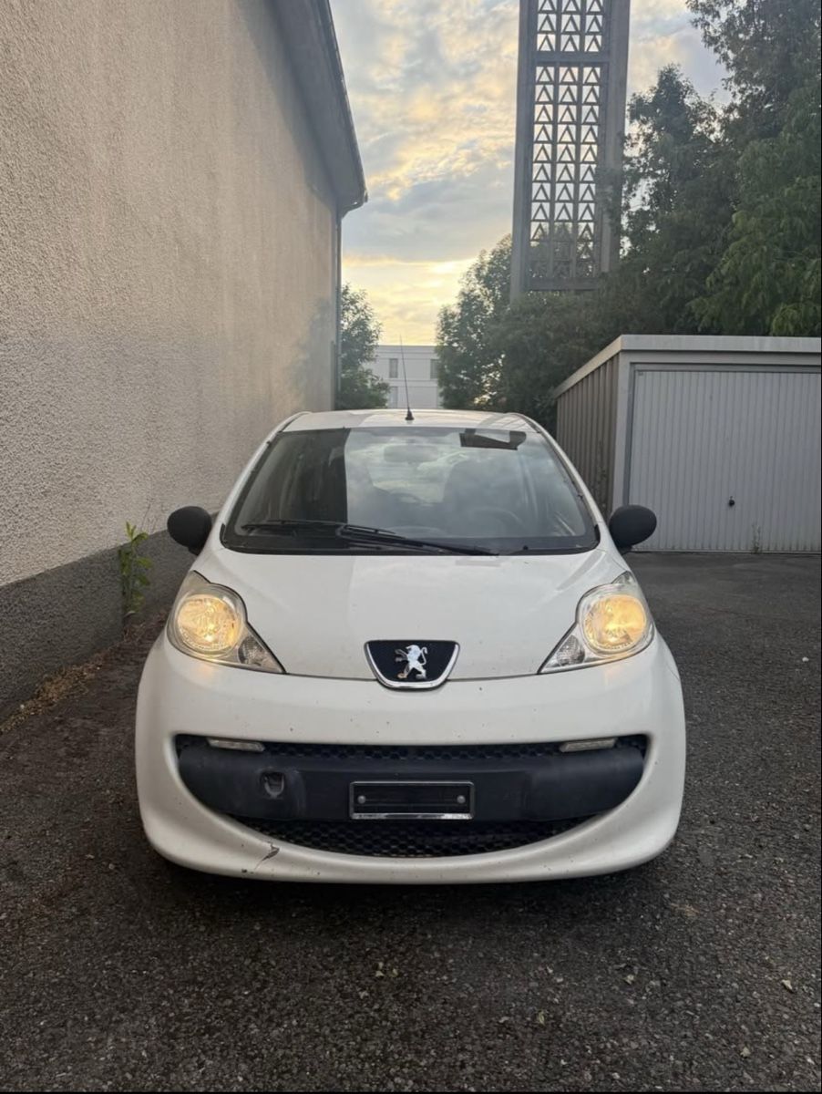 Peugeot Automobili: Peugeot 107 Ab 1.- – Usato da Fribourg venduto da Sulo6.8 3