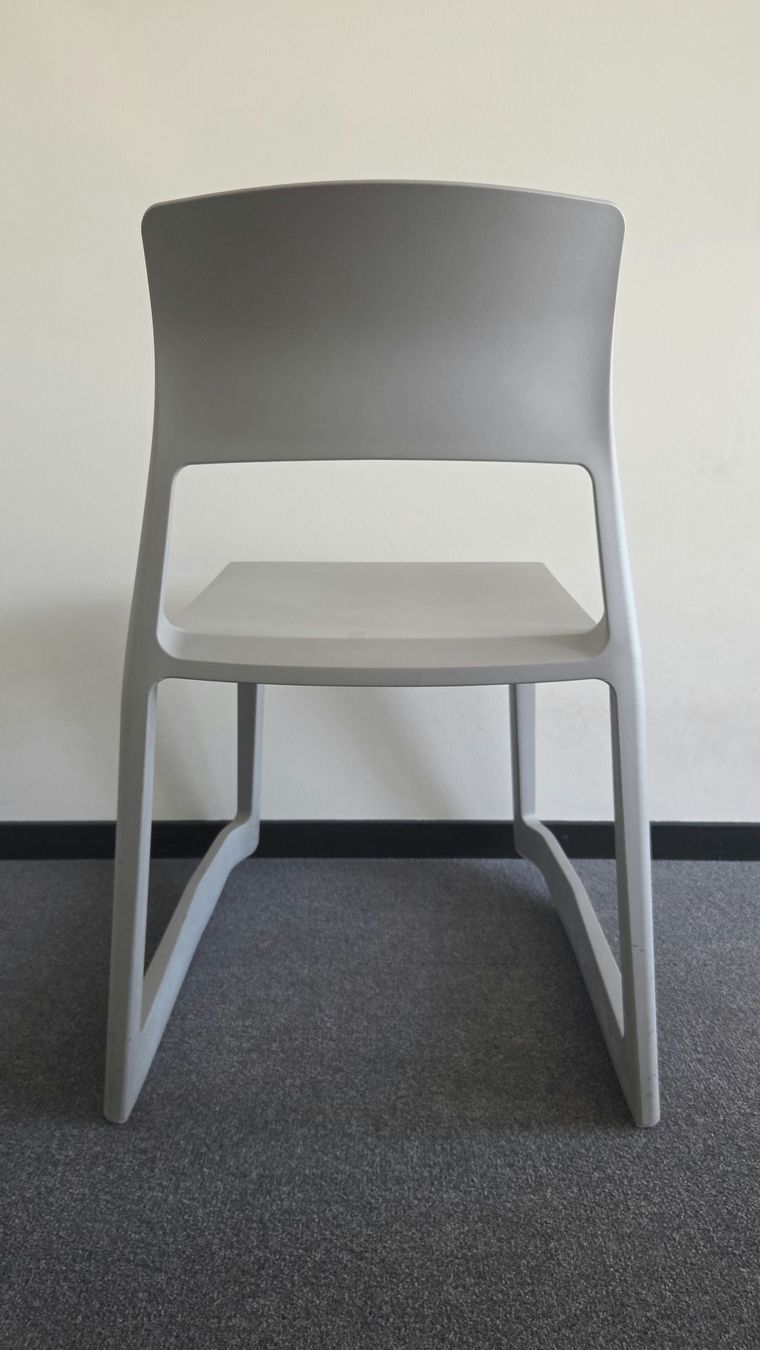 Sedie: Vitra Tip Ton Stuhl, Mittelgrau – Usato da Affoltern am Albis venduto da Zapro 5