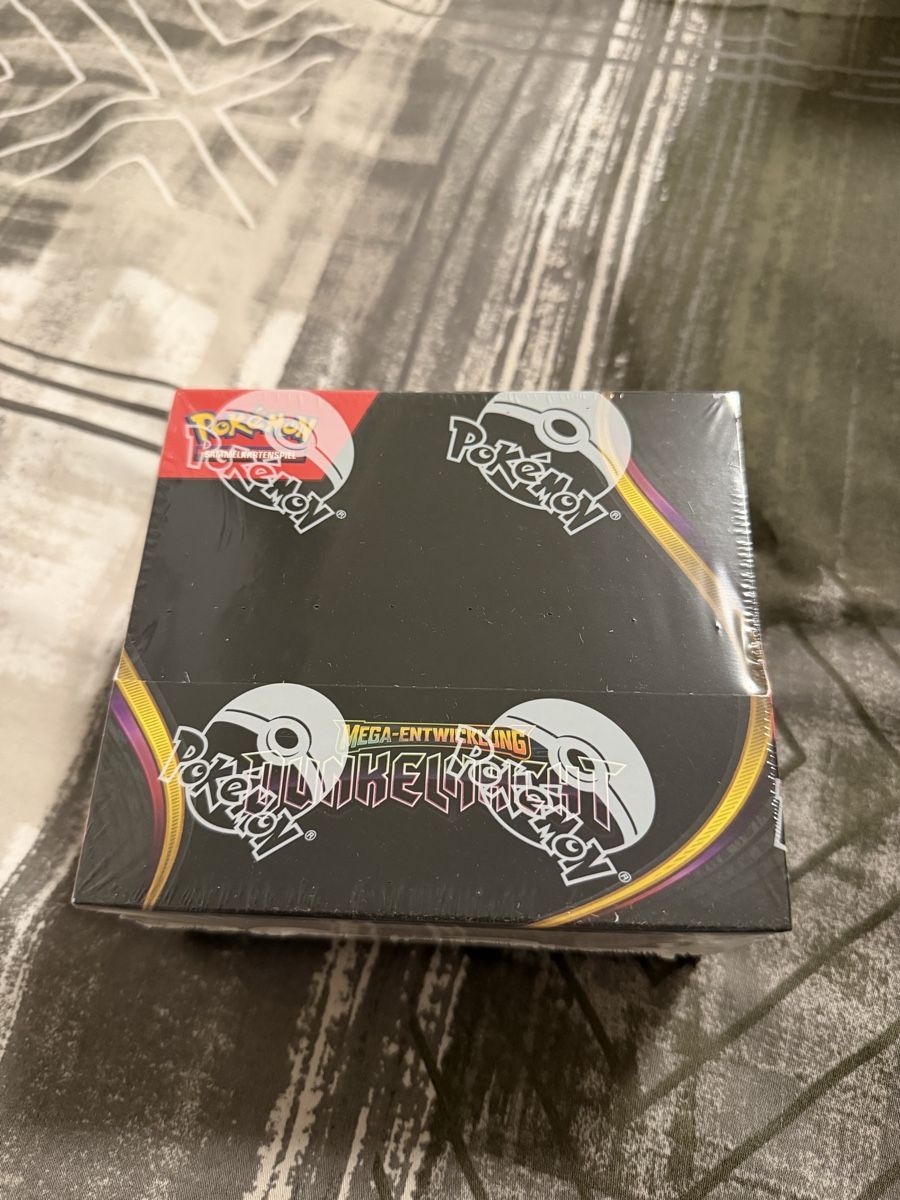 Pokémon Sammelbilder & Trading cards: Pokemon Mega-Entwicklung Dunkelnacht Display – Neu und originalverpackt aus Rüti ZH von fra_z2x2