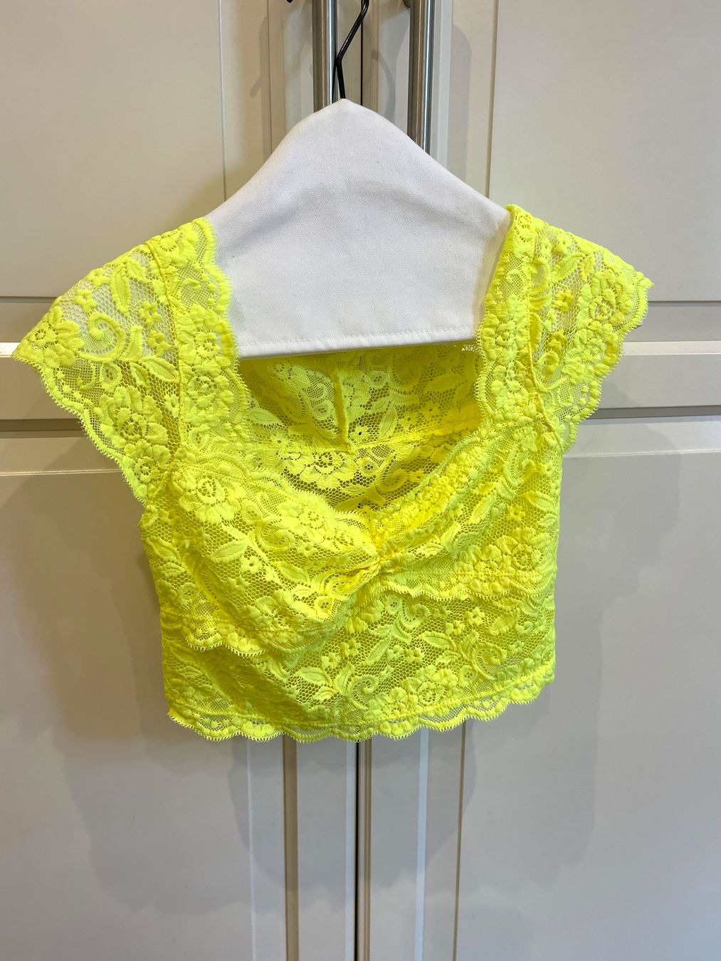 Top: Joli top Taille S – Usato da Genève venduto da Annilu