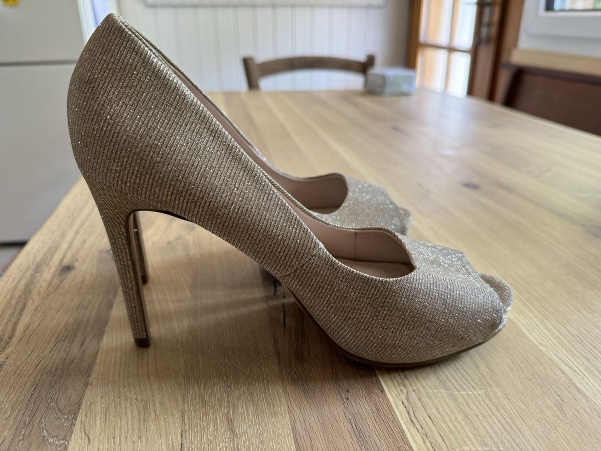 Next Scarpe da donna: NEXT Schuhe – Nuovo (secondo la descrizione) da Mühlethurnen venduto da Indriukas