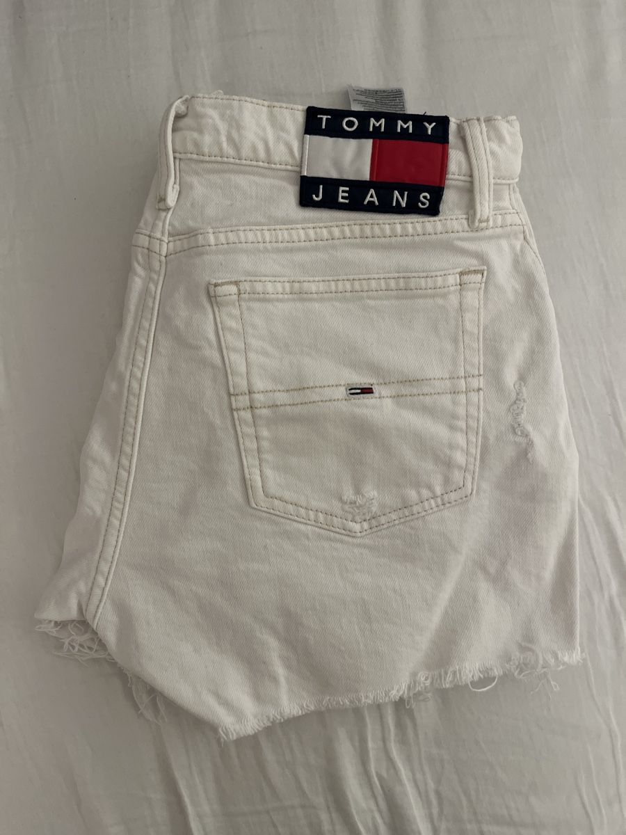 Tommy Hilfiger Jeans: Tommy Jeans, Hot Pant offwhite – Usato da St. Gallen venduto da Lxra145