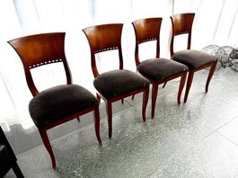 4x Elegante Stühle Kirschbaum Holz & Samt-Bezug