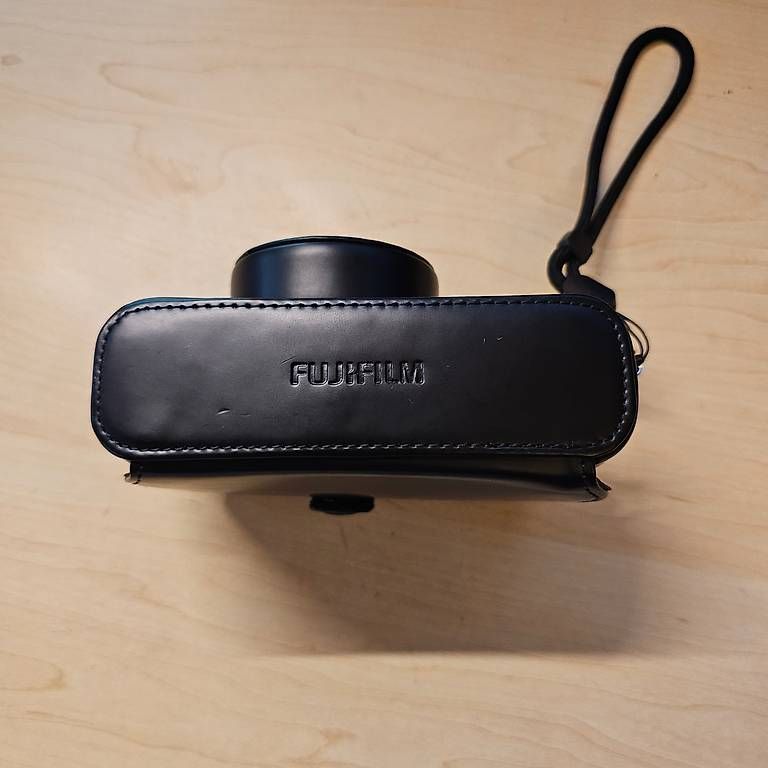 Fujifilm Fotocamera: Fujifilm LC-X100V Leathercase – Usato da Bramois venduto da Laurine 1