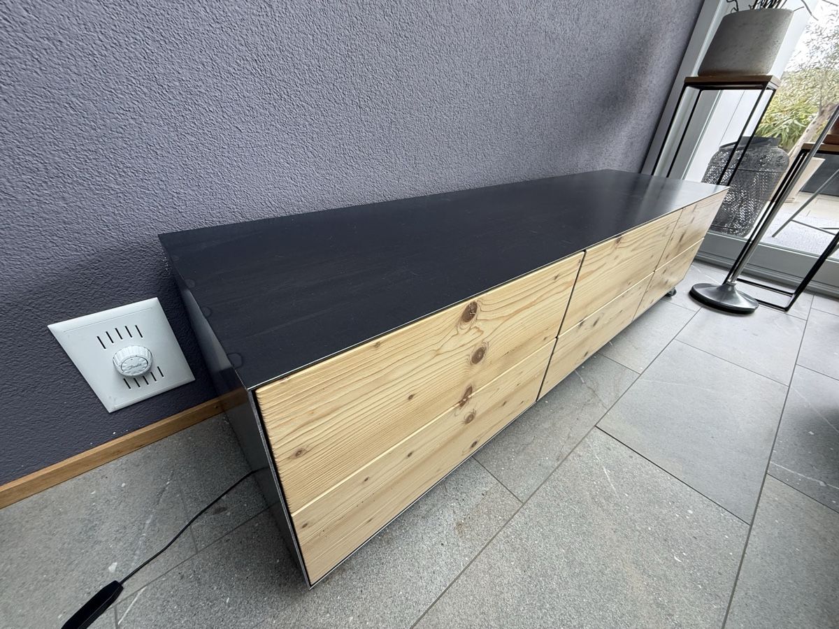 Cassettiere: Siedboard auf Rollen – Usato da Ostermundigen venduto da Schneehaesli08