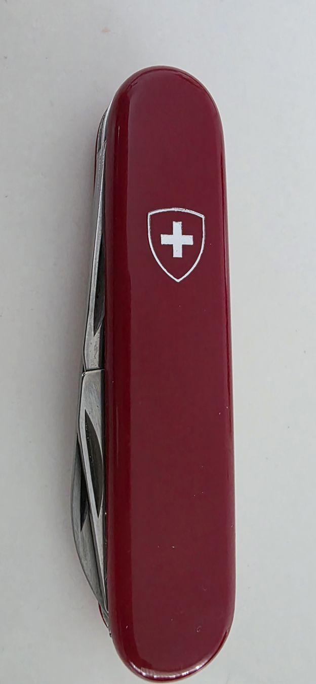 Victorinox Couteaux de poche: Victorinox Officier Sackmesser – D'occasion à Niederuzwil par 262305 1