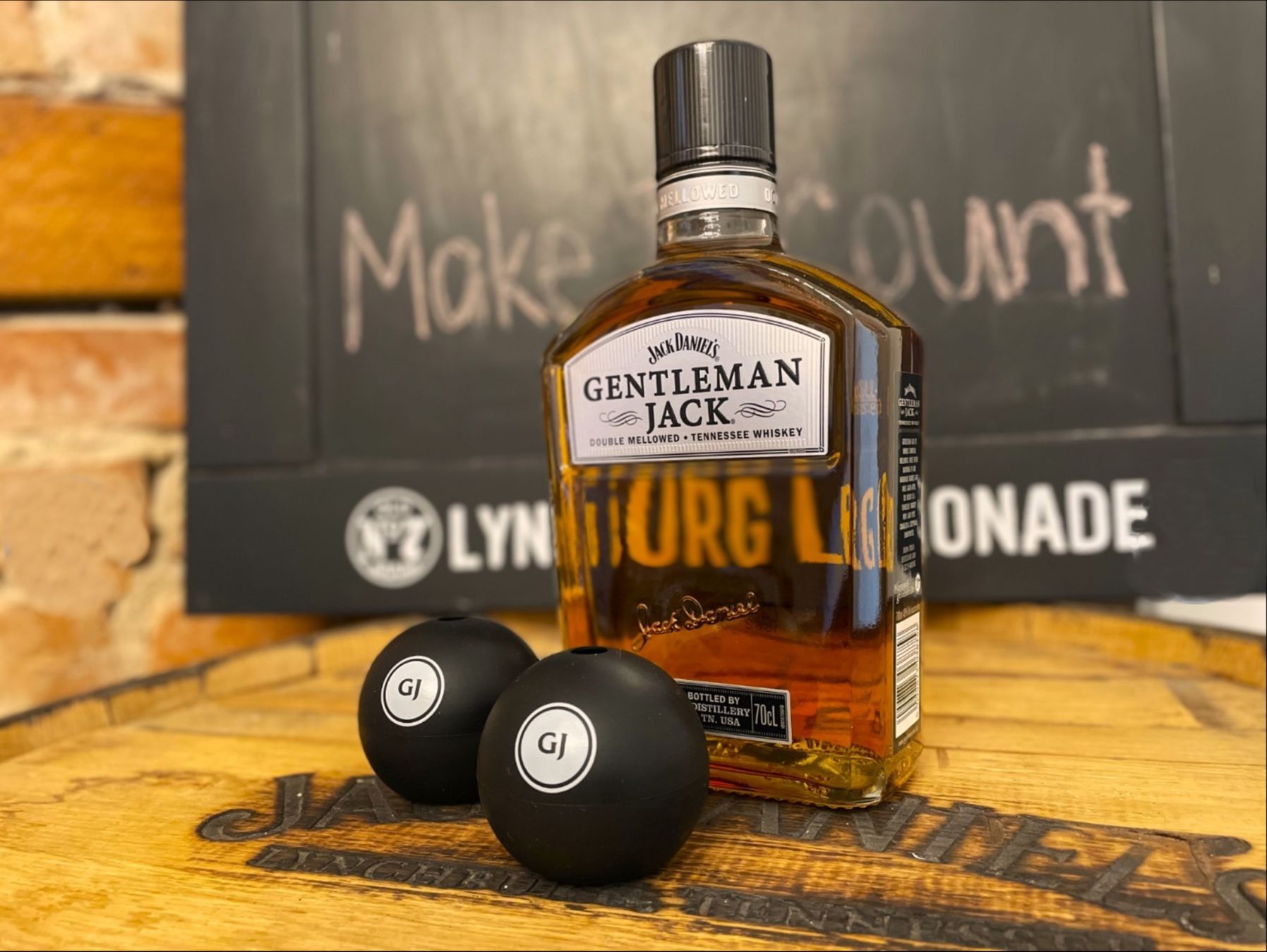Jack Daniels Spirituosen: Jack Daniel's Tennessee Whiskey Gentleman Jack Double Mellow – Neu und originalverpackt aus Bülach von StoreInShop.com 2