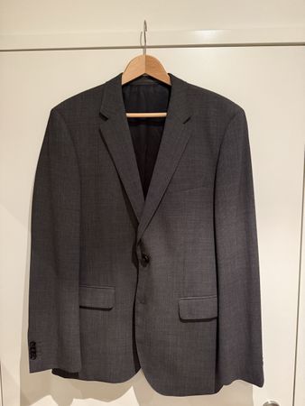 Hugo Boss Anzug (Jacket + Hose) 50